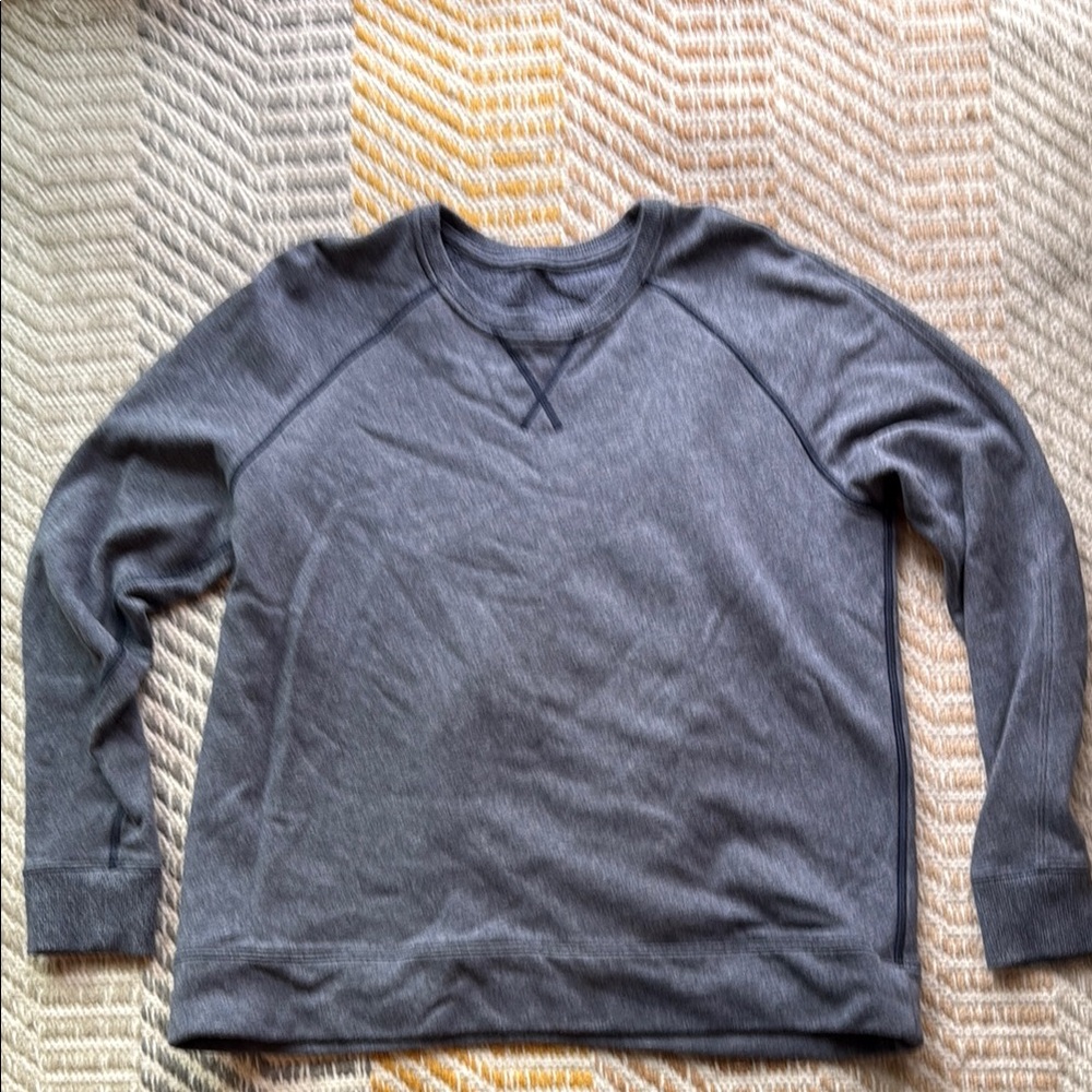 Lululemon Women’s “Just pleat it “ pleated crew sweatshirt size 12- heather blue